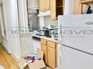 9 Grove St #8, Boston, MA 02114