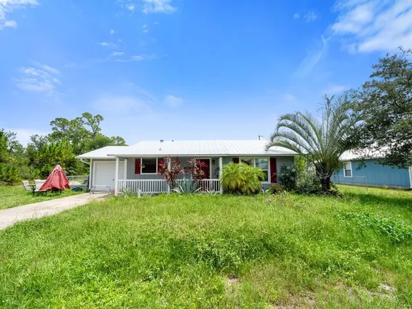 490 14th St SW, Vero Beach, FL 32962