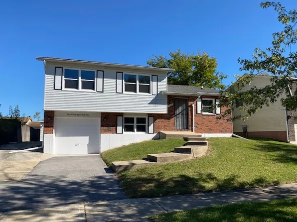 17831 Country Club Ln, Country Club Hills, IL 60478