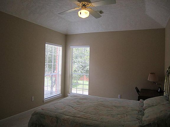 Spacious 3rd bedroom