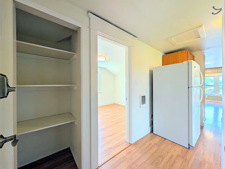 1022 Oakes Ave #B — Photo 13