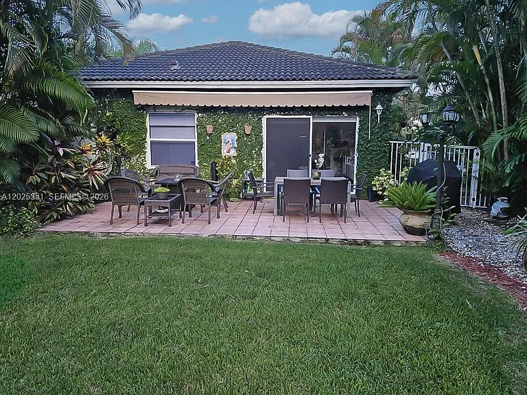 4123 Sapphire Bnd — Photo 8