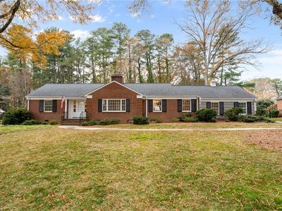 230 Grandview Dr, Winston Salem, NC, 27104