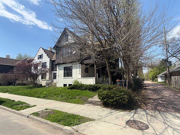 3rd image of 8123 E Lafayette St