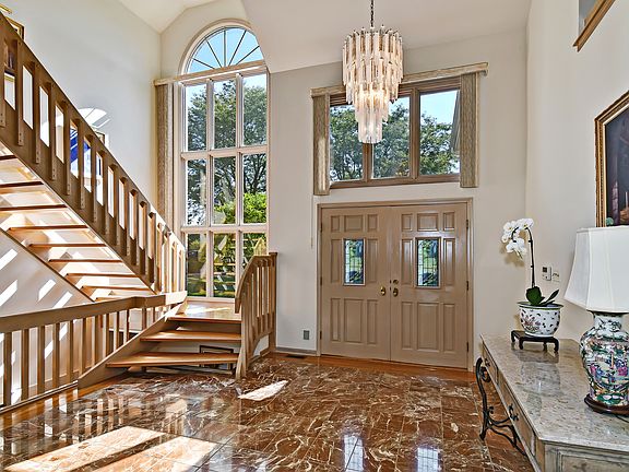 5th image of 152 Saint Francis Cir