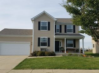 617 Stearn Dr, Genoa, IL 60135