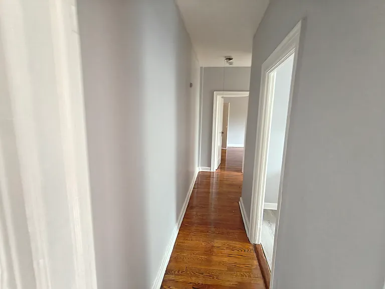 129 Schofield St #7A — Photo 5