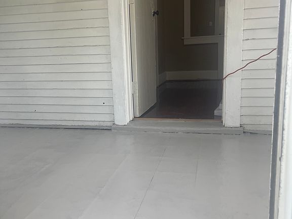 2nd image of 4025 N 44th St