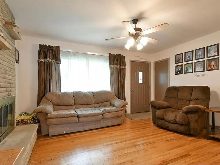 5946 Newton St — Photo 9