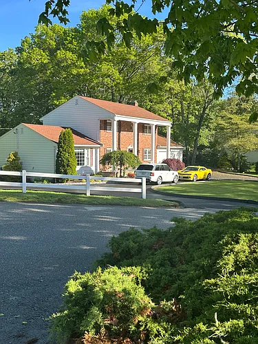60 Sherwood Dr Photo 1