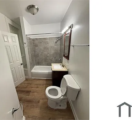 2 bed, $1,642 — Photo 2