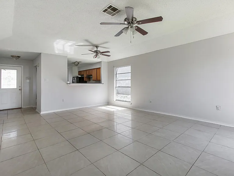 4136 Lac Street Pierre Dr — Photo 4