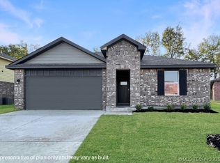 2801 W Brook St, Claremore, OK 74017