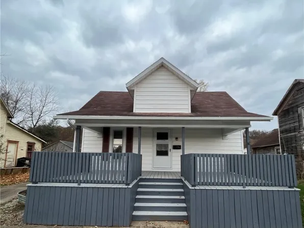 564 Railroad St, Newcomerstown, OH 43832