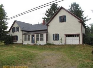 17 Weymouth Rd, Morrill, ME 04952