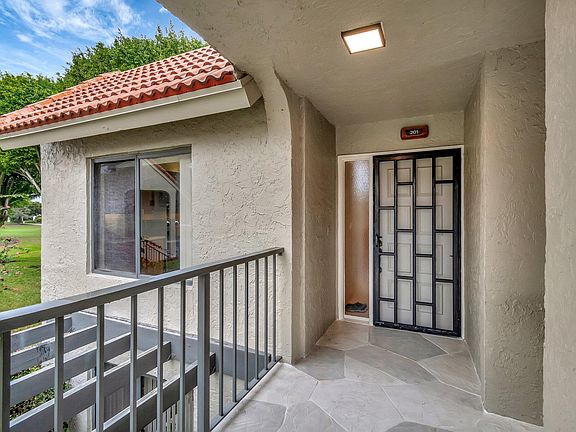3rd image of 5659 Fairway Park Drive #201