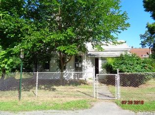 4 West Ln, Sparrow Bush, NY 12780