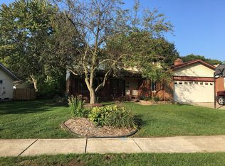 6825 Montfort Dr, Canton, MI 48187