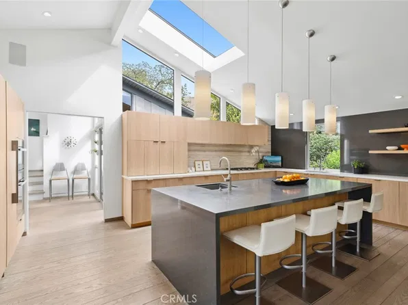 1900 Catalina St, Laguna Beach, CA 92651
