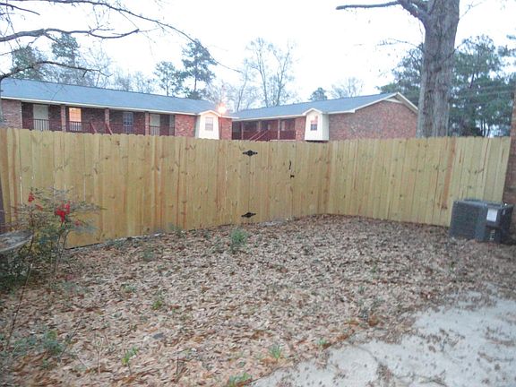 2nd image of 109 Brookwood Ln