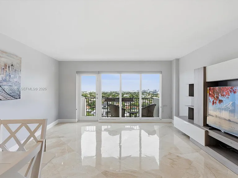 340 Sunset Dr #1407 — Photo 4