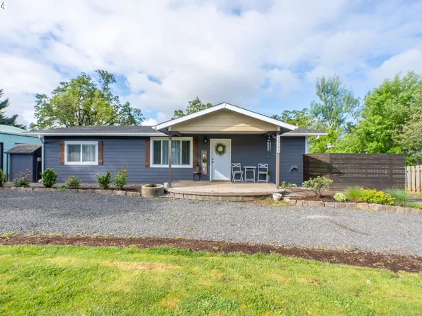 16166 Abiqua Rd NE, Silverton, OR 97381
