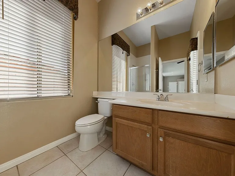 10221 Angel Peak Ct — Photo 39