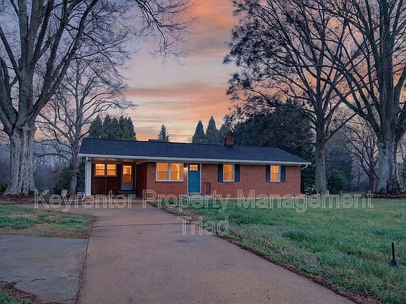 2nd image of 8022 Linville Rd