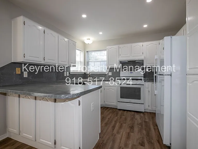9504 E 99th Pl — Photo 9