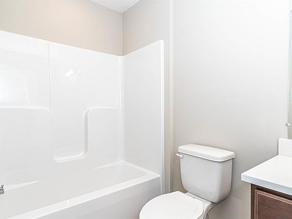 5th image of 2549 W Towne St #55