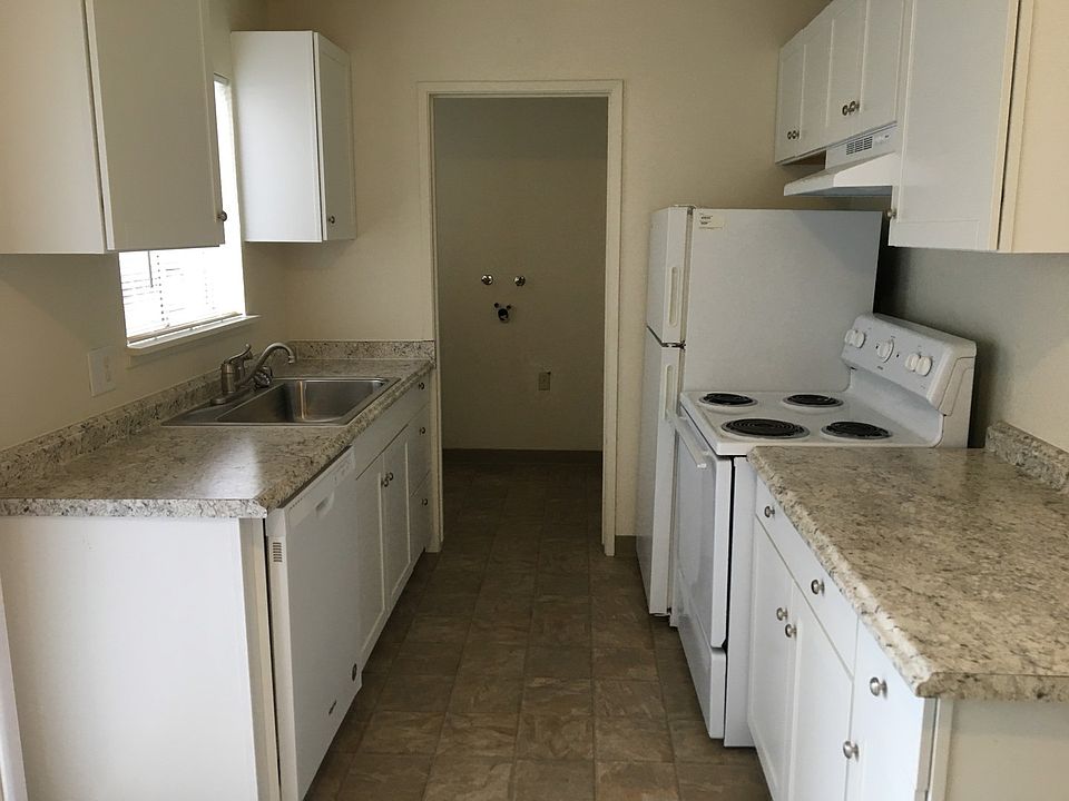 Garden Tract Townhomes 1060 South St Redding CA Zillow