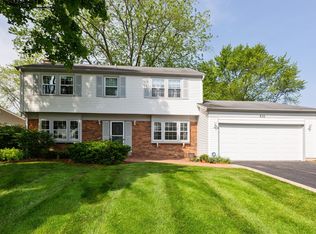 830 Belmar Ln, Buffalo Grove, IL 60089