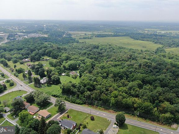 3rd image of TRACT 2 585/acres Charles Town Rd