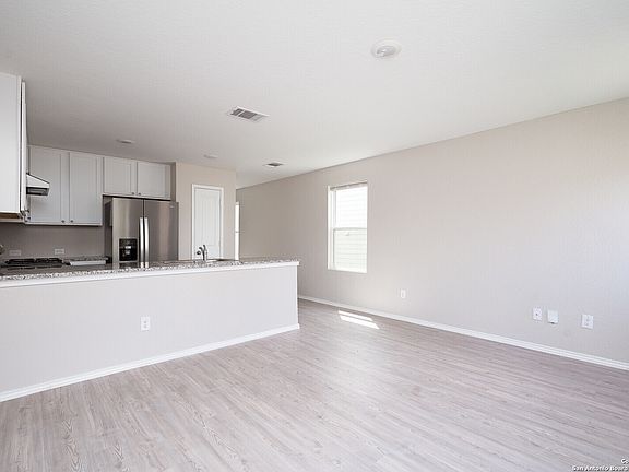 4th image of 10986 Presa Way