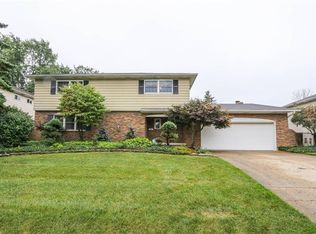 841 Weybridge Dr, Springfield, OH 45503