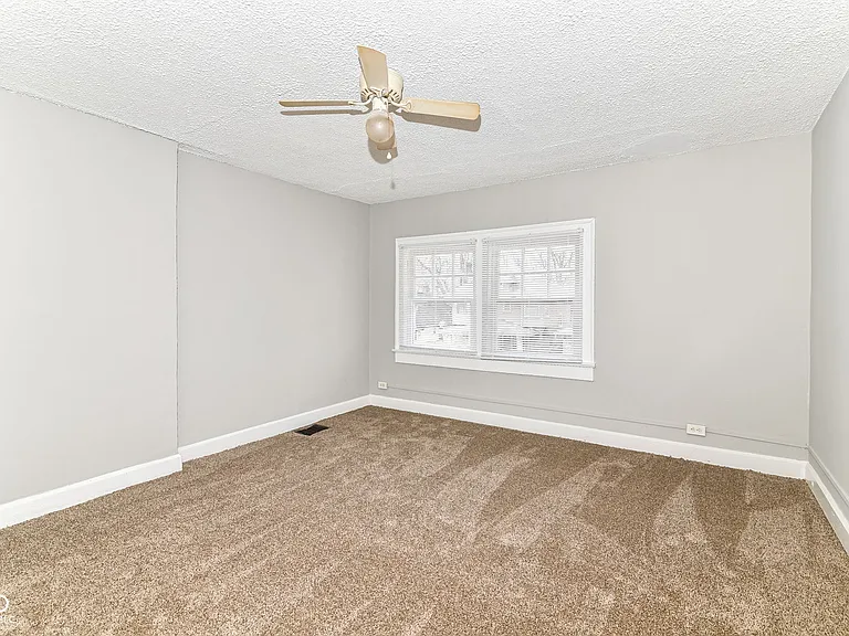 3043 Broadway St — Photo 15