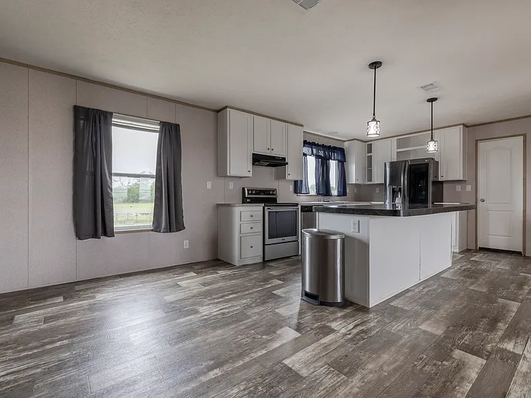 240 Private Road 4653 — Photo 10