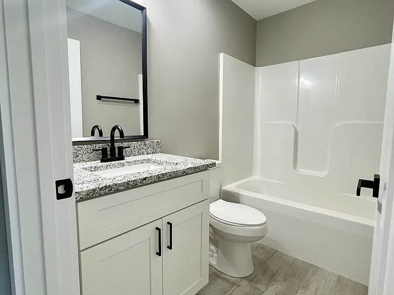1046 Aviella Ct #1046 — Photo 3