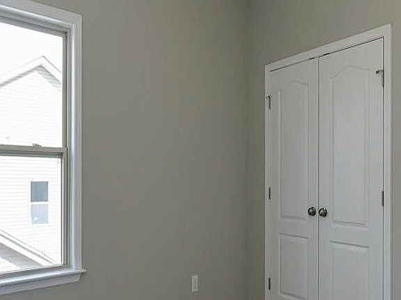 Carpets in all bedrooms 