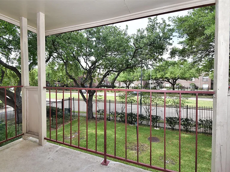 2120 El Paseo St #108 — Photo 17