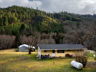 467 Slide Creek Rd, Myrtle Creek, OR, 97457