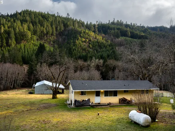 467 Slide Creek Rd, Myrtle Creek, OR 97457