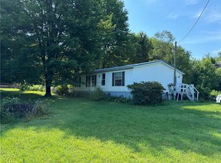 190 Cranberry Rd, Sandy Lake, PA 16145