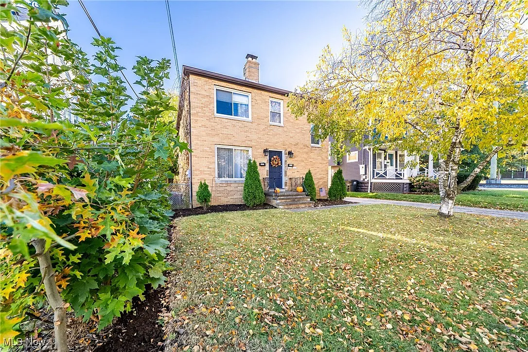 1313 Saint Charles Ave photo 1