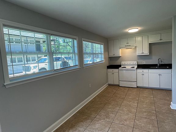 4th image of 2012 S Ringer Ave #2