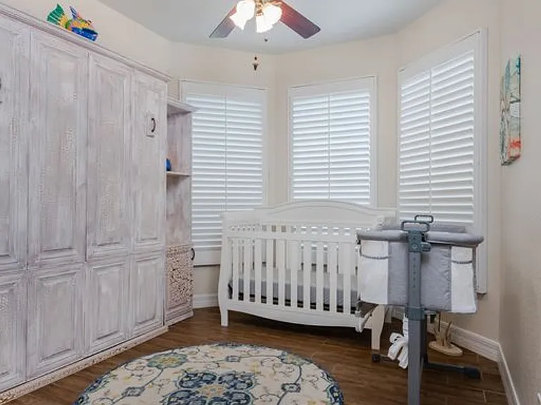 2317 SW 43rd Ln — Photo 28