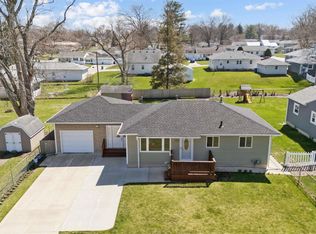 1648 Glenny Ave, Waterloo, IA 50702