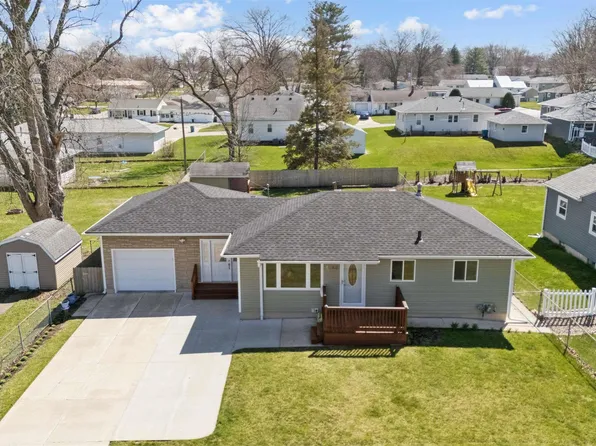 1648 Glenny Ave, Waterloo, IA 50702