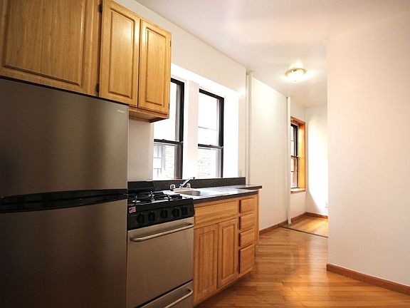 3rd image of 181 E 3rd St #18C