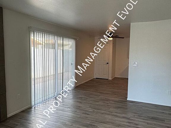 3rd image of 3302 W Loma Ln Unit 1